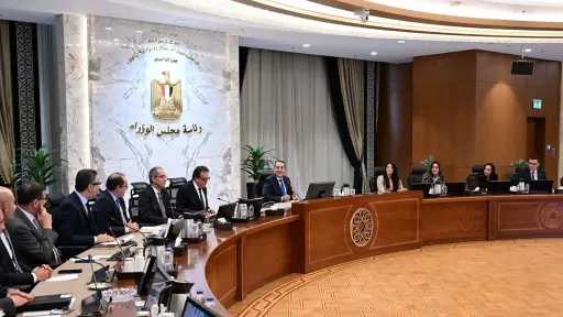 رئيس الوزراء يترأس اجتماع اللجنة الوزارية للعدالة الاجتماعية