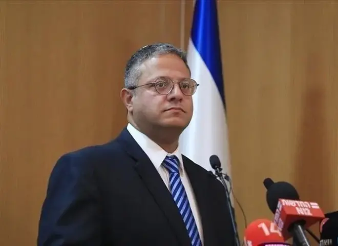 حزب بن غفير يقدم مشروع قانون لحظر الأذان بمكبرات الصوت