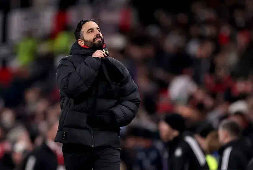 أموريم مازحًا: برونو قائد حقيقي وقد يرغب في سرقة منصبي بمانشستر يونايتد