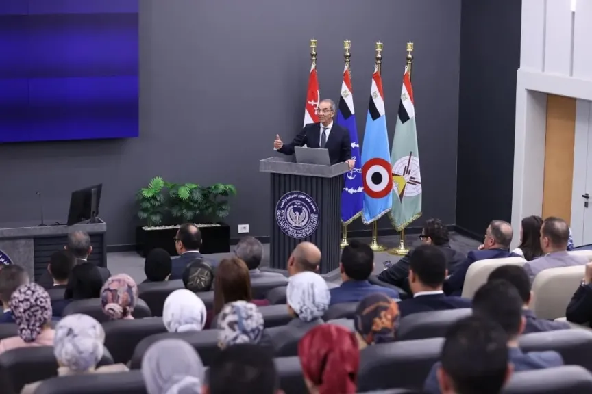 وزير الاتصالات: القطاع أصبح ساحة للمنافسة بين الدول.. والهجمات السيبرانية تؤثر على الأمن القومي