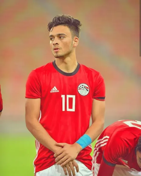 لأول مرة في مسيرته.. صلاح محسن يحمل شارة قيادة منتخب مصر