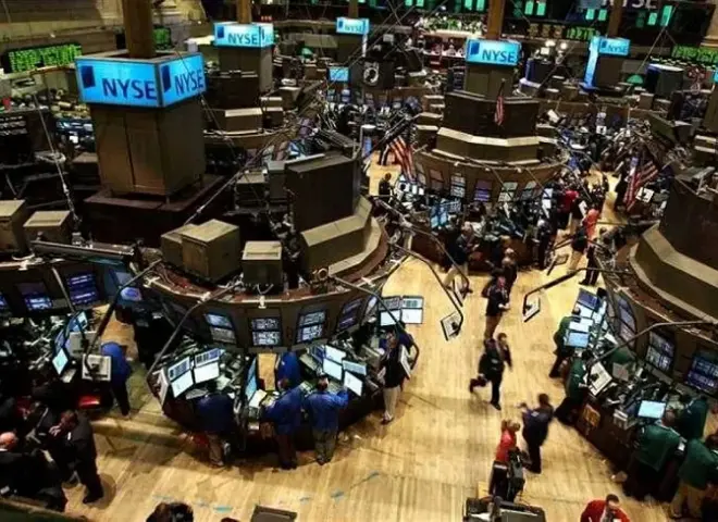 تراجع الأسهم الأمريكية في التعاملات الصباحية