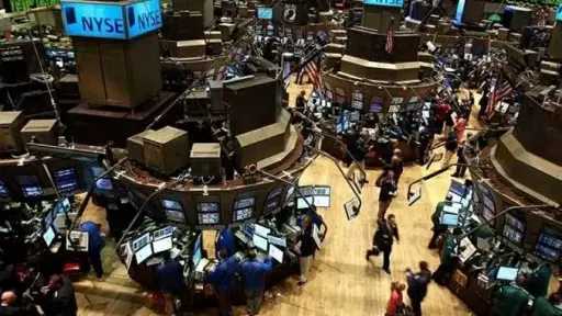 تراجع الأسهم الأمريكية في التعاملات الصباحية