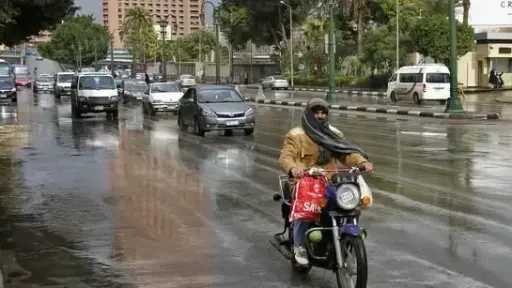 «أمطار وشبورة وارتفاع أمواج».. طقس اليوم الخميس دافئ نهارا شديد البرودة ليلا