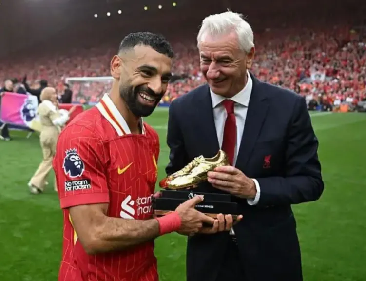 إيان راش: أجمل ما سمعته هو اعتذار صلاح لزملائه في ليفربول