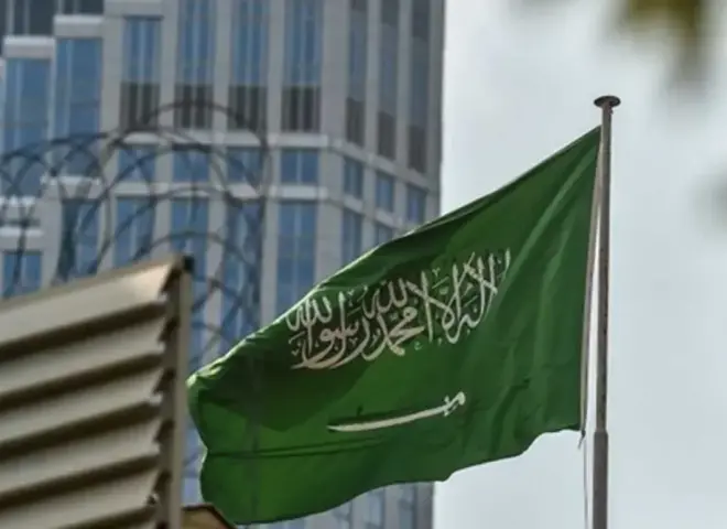 السعودية تدرس قرضًا بـ8 مليارات دولار وسط تداعيات الحرب الأمريكية في إيران