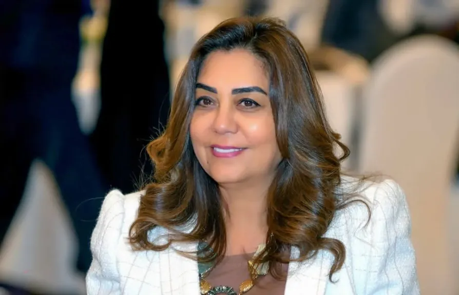 وزيرة التنمية المحلية والقائم بأعمال وزير البيئة تستعرض تقريراً حول جهود وزارة البيئة في مجال التغيرات المناخية خلال عام 2025