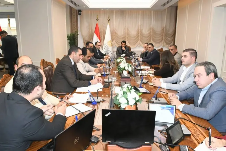 وزير الشباب والرياضة يبحث استعدادات مصر لدورة الألعاب الأفريقية 2027