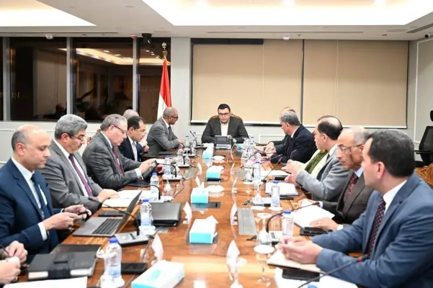 وزير الإسكان يتابع الموقف التنفيذي لمشروعات ”حياة كريمة” لتطوير قرى الريف المصري