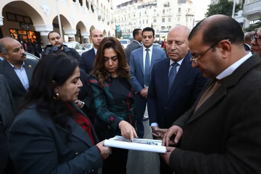 وزيرة التنمية المحلية ومحافظ القاهرة يتابعان أعمال تطوير منطقة الكوربة بمصر الجديدة