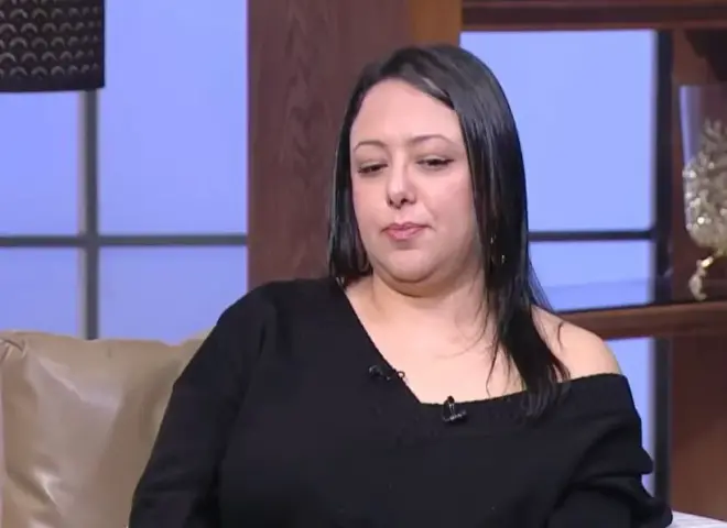 من خجل الطفولة إلى أضواء المسرح والتلفزيون.. سارة خليل تروي رحلة التحول