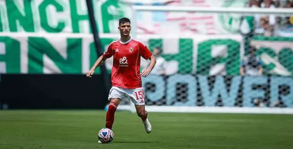 طبيب الأهلي يعلن تعافي أشرف داري ومشاركته بشكل طبيعي