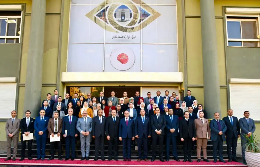اختتام فعاليات المجموعة الثانية من المبادرة الوطنية للاستخدام الآمن والمسؤول للذكاء الاصطناعي بالنيابة الإدارية