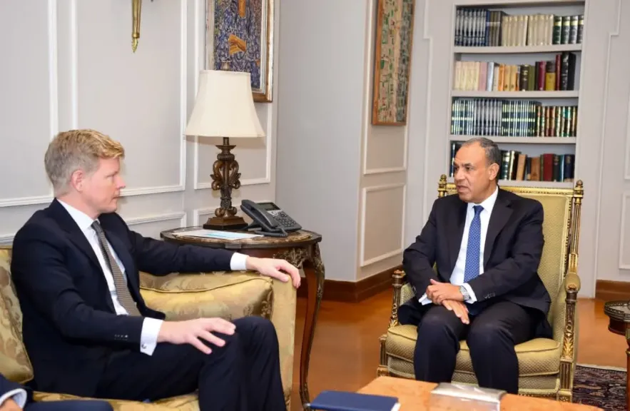وزير الخارجية يلتقي المبعوث الأممي الخاص إلى اليمن