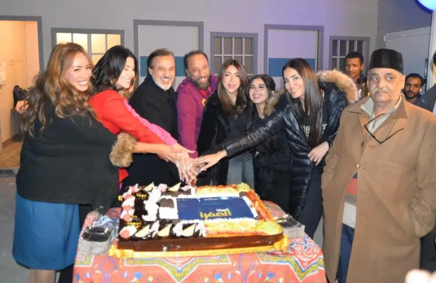 بالفيديو.. صناع «السرايا الصفرا» يحتفلون ببداية تصوير المسلسل استعدادا لرمضان 2026