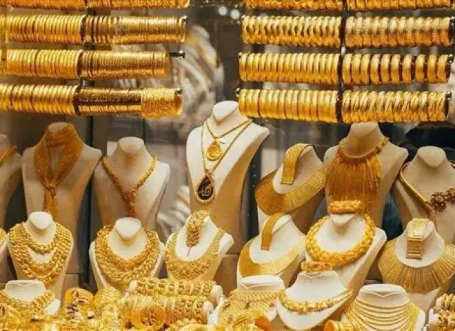 أرتفاع اسعار الذهب مرة اخري تحبط المقبلين علي الزواج .. وسعر عيار 21 يرتفع 200 جنيه