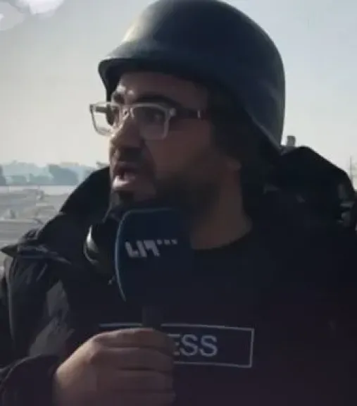 نجاة مراسل تلفزيون سوريا بعد أن صدمته دبابة خلال بث مباشر في حلب: قابلت الموت
