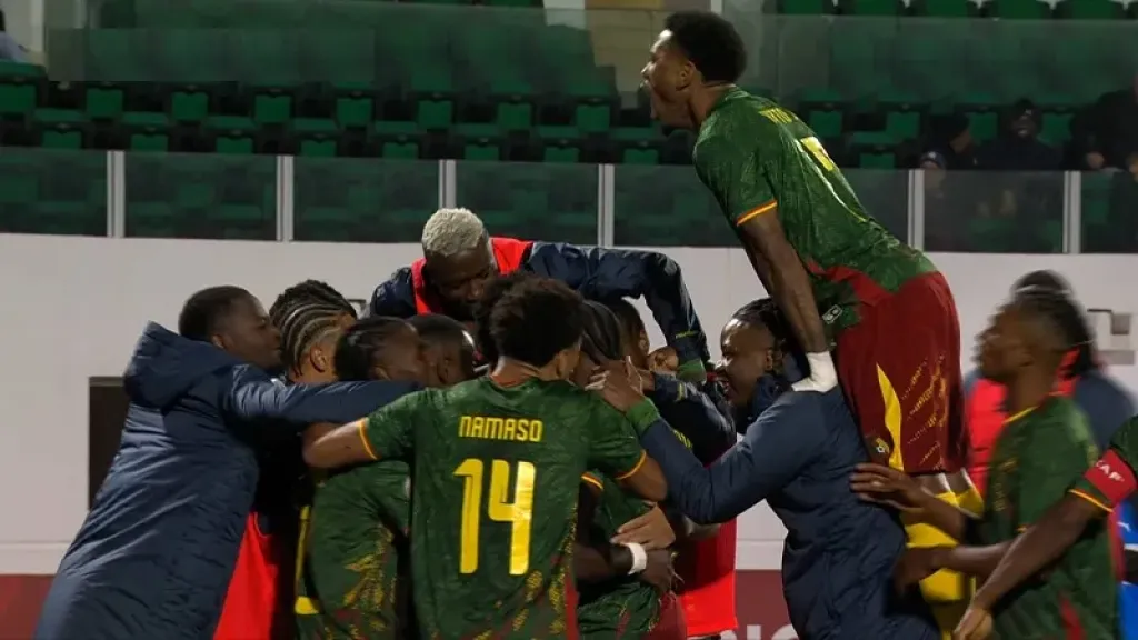 مبيومو يقود هجوم الكاميرون أمام المغرب