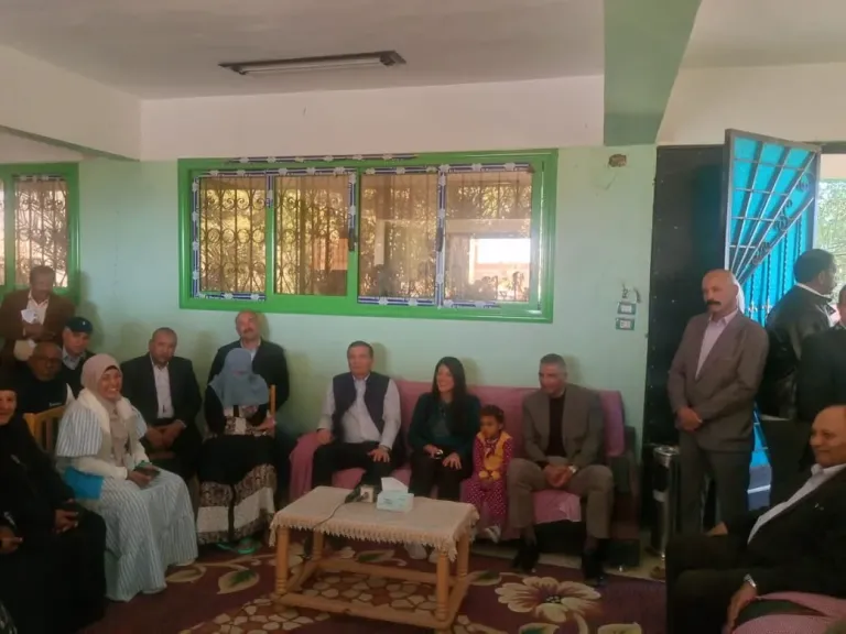 وزيرا التخطيط والزراعة يتفقدان مشروع وادي الصعايدة في إدفو