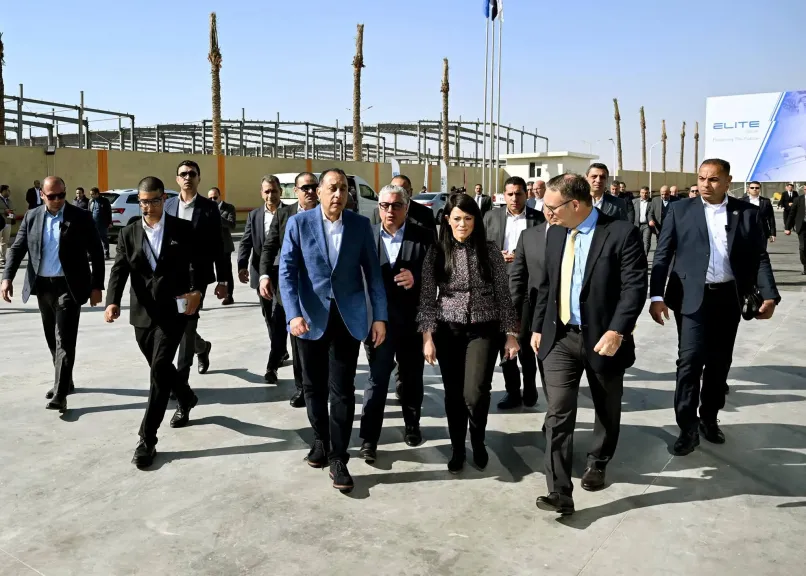 رئيس الوزراء يبدأ جولة موسعة لافتتاح مشروعات صناعية ولوجستية جديدة بالمنطقة الاقتصادية لقناة السويس