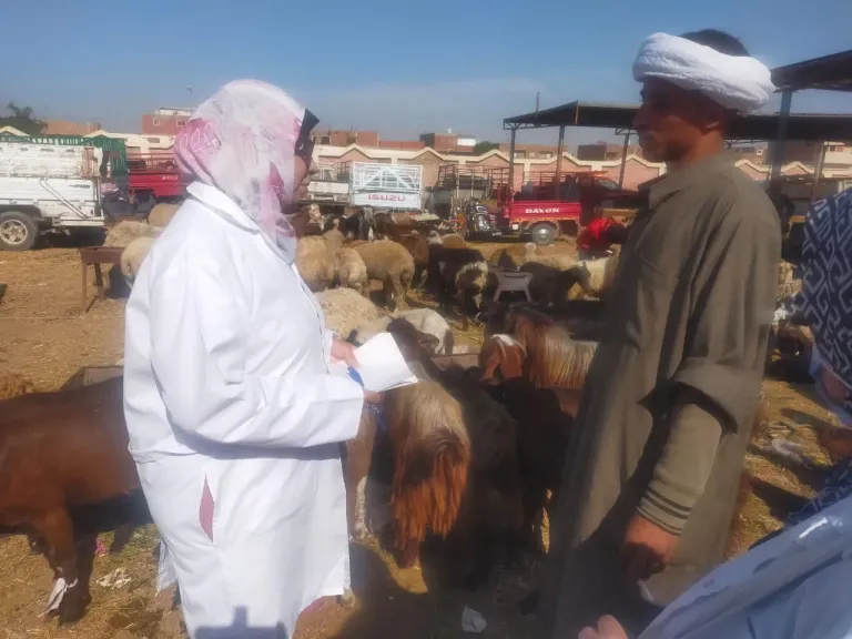 الزراعة: فرق التقصي والترصد الوبائي تطرق أبواب 13 ألف منزل في 1300 قرية خلال ديسمبر