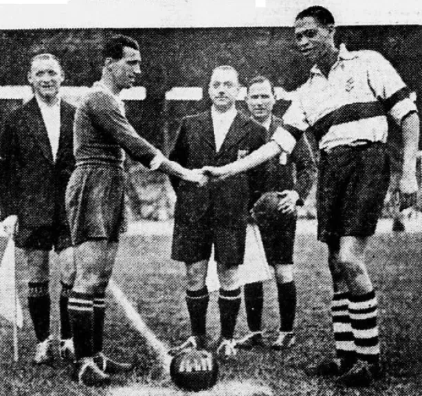 «العنكبوت الأسود».. حكاية ابن السياسي الذي تولى تدريب أول منتخب للسنغال