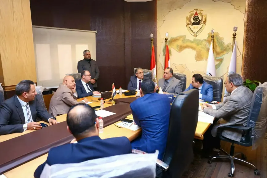 نقيب المحامين يجتمع باللجنة القضائية المشرفة على المرحلة الأولى من انتخابات النقابات الفرعية