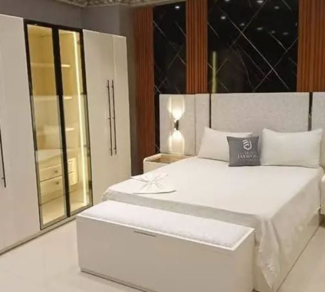 غرف النوم: الدليل الكامل لتصميم غرفة نوم مثالية تجمع بين الراحة والأناقة