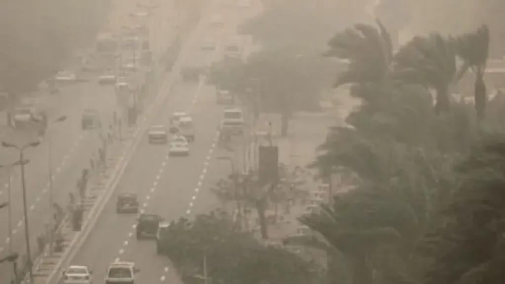 موعد انتهاء العاصفة الترابية .. والارصاد تحذر من استمرار تراجع درجات الحرارة