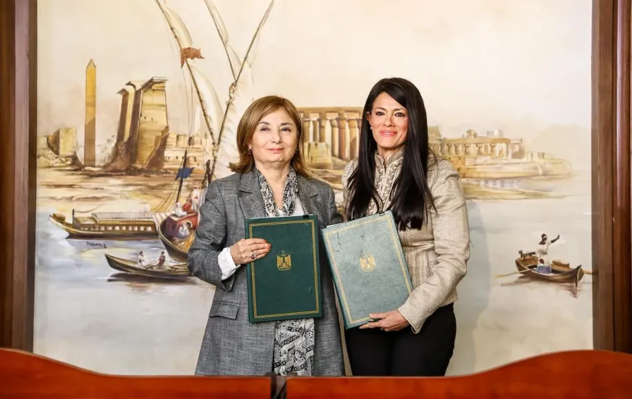 المشاط: توقيع منحتين مع بنك الاستثمار الأوروبي بـ 2.7 مليون يورو لمشروع امتداد الخط الأول لمترو القاهرة وتطوير محطات المياه بالإسكندرية ودمياط