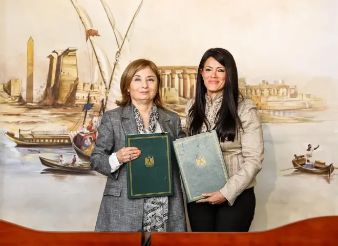 المشاط: توقيع منحتين مع بنك الاستثمار الأوروبي بـ 2.7 مليون يورو لمشروع امتداد الخط الأول لمترو القاهرة وتطوير محطات المياه بالإسكندرية ودمياط