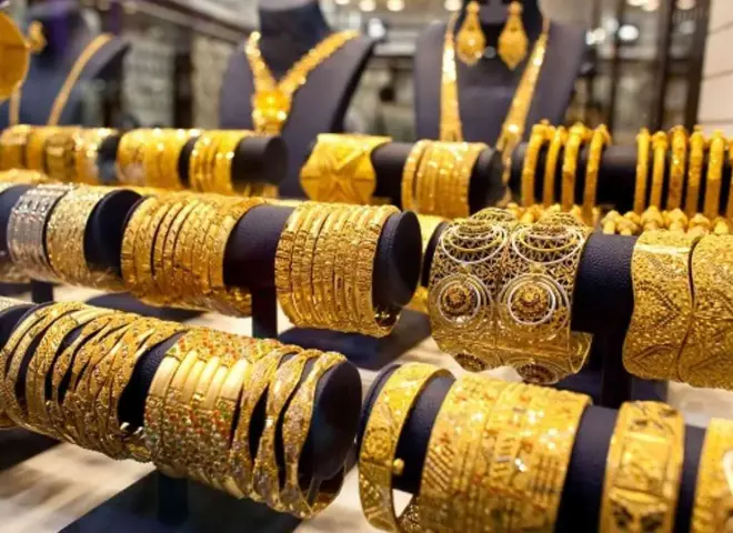 15 يناير 2026.. تراجع أسعار الذهب محليا بنحو 15 جنيها خلال تعاملات اليوم