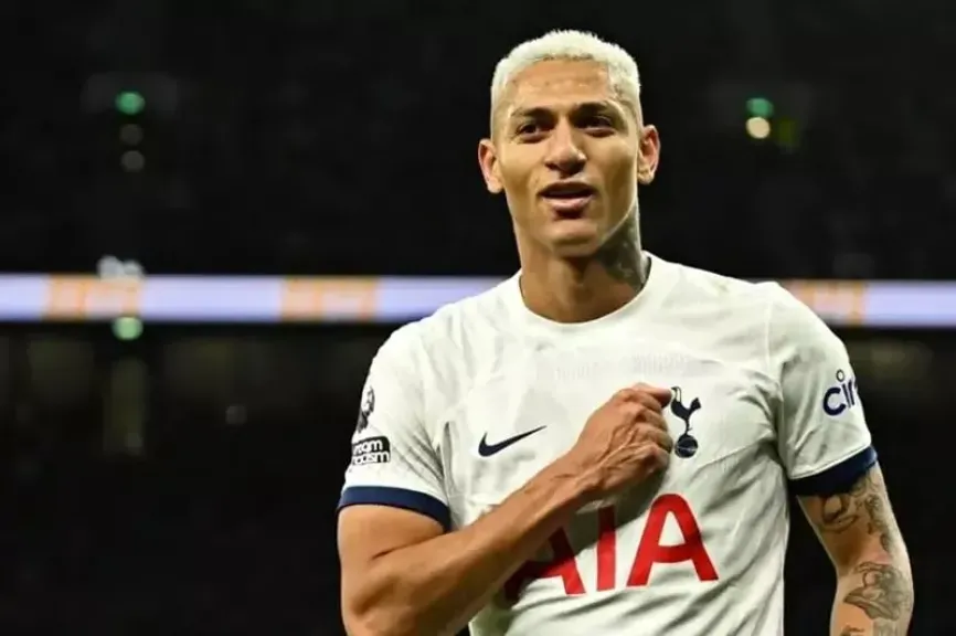 رسميا.. توتنهام يحدد مدة غياب ريتشارليسون