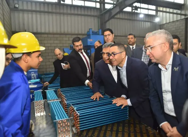 وزير الاستثمار يتفقد عددا من المصانع في المنطقة الاستثمارية بميت غمر