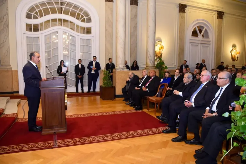 الخارجية تحتفل بتكريم السفراء المتقاعدين تقديرًا لما قدموه خلال مسيرتهم