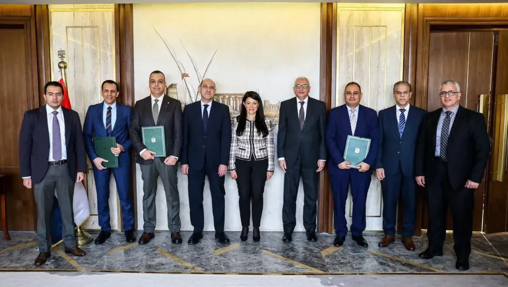 التخطيط: تسليم 10 مراكز تكنولوجية متنقلة لاستخراج صحيفة الحالة الجنائية إلكترونيًا