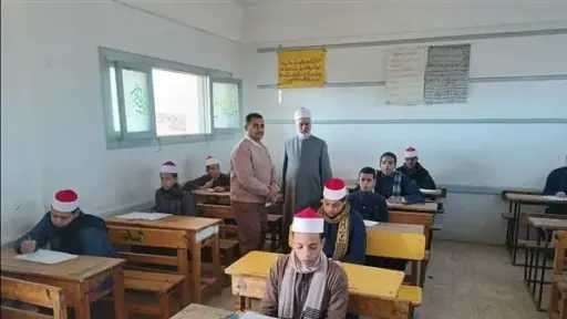 طلاب الشهادات الأزهرية يؤدون امتحانات الجبر والإحصاء والثقافة الإسلامية