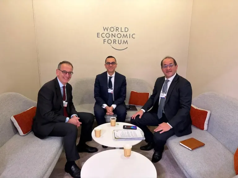 وزيرا الاستثمار والمالية يعقدان اجتماعًا مع مسؤولى البنك الأوروبي لإعادة الإعمار والتنمية