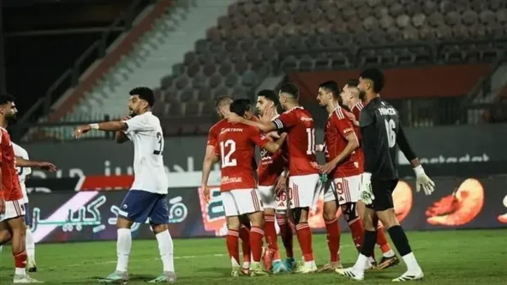 التشكيل المتوقع للأهلى أمام الطلائع.. تريزيجيه وزيزو وأوتاكا فى الهجوم