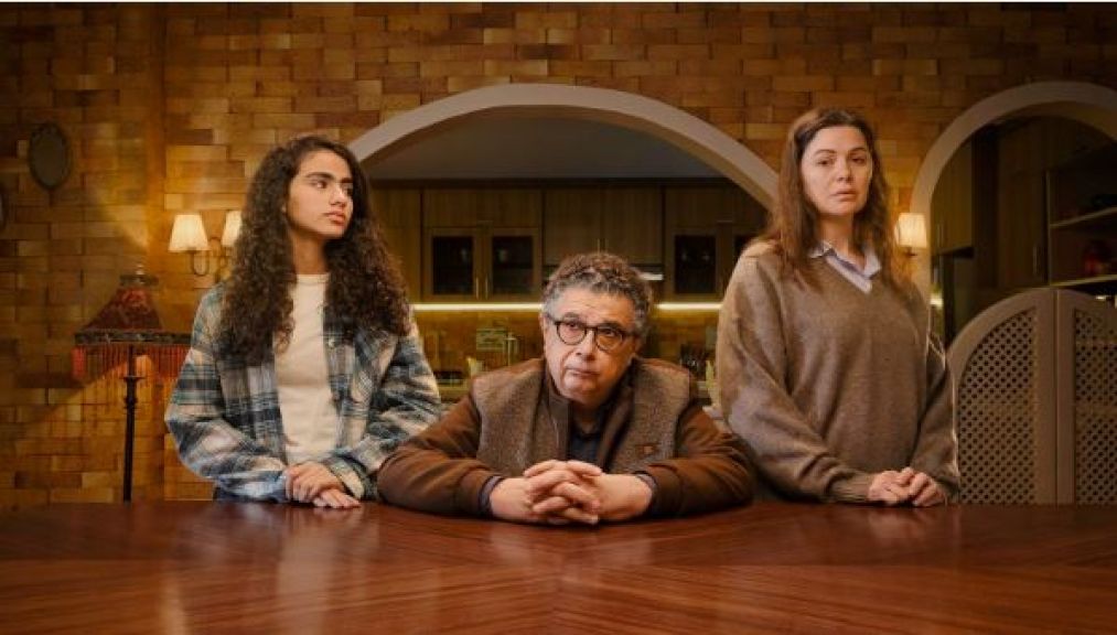 «كان ياما كان» علاقات تتآكل بين الشك والخيانة