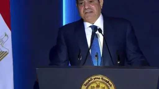 الرئيس السيسي يجدد عهده للمصريين: الدولة تمضي في الطريق الصحيح ونسعى لرفع مستوى المعيشة