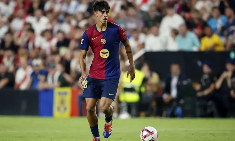 أياكس يتحرك لضم موهبة برشلونة بالميركاتو الشتوي