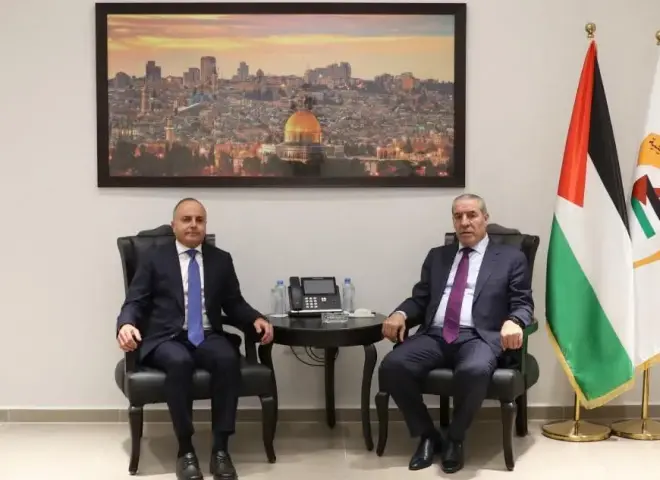 سفير مصر في رام الله يلتقي نائب الرئيس الفلسطيني