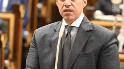 الحكومة تدافع عن تعديلات قانون الكهرباء: لا تجريم جديد والصلح حاضر