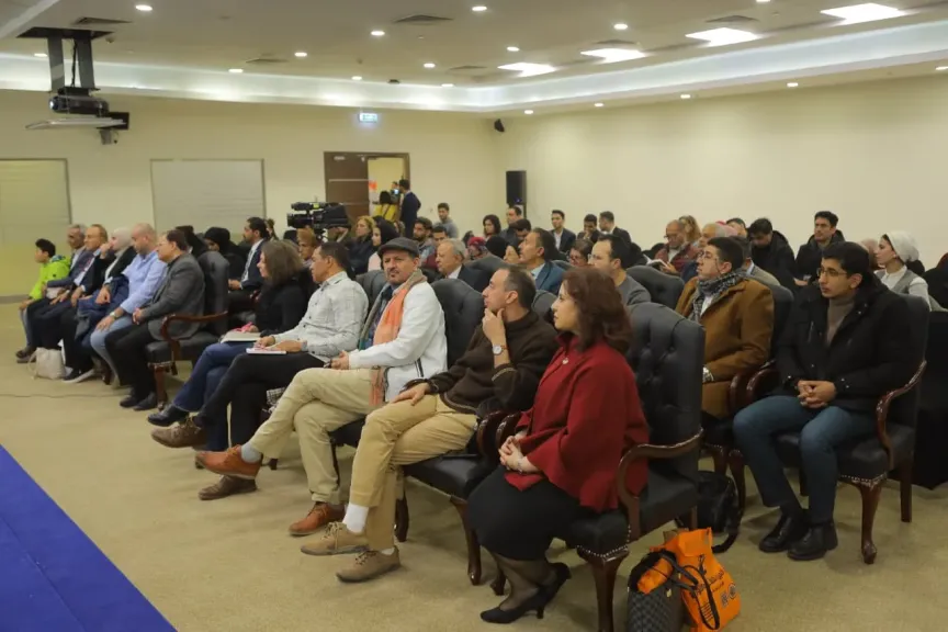 رانيا علواني وهاني رمزي وجمال الغندور في ندوة رياضية بمعرض الكتاب.. الخميس