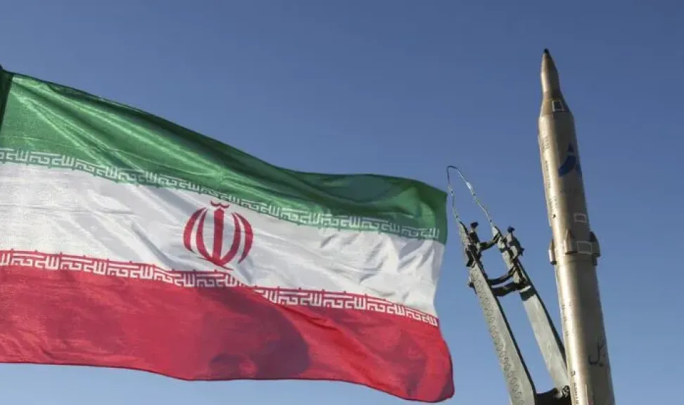 طهران تؤكد جاهزيتها للمواجهة العسكرية مع التمسك بخيار الحوار