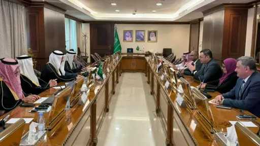 مصر والسعودية تبحثان تعزيز التعاون في مشروعات تحلية مياه الشرب