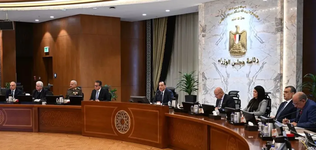 رئيس الوزراء: مستمرون في تطوير المستشفيات.. وتسهيلات جديدة لدعم المستثمرين