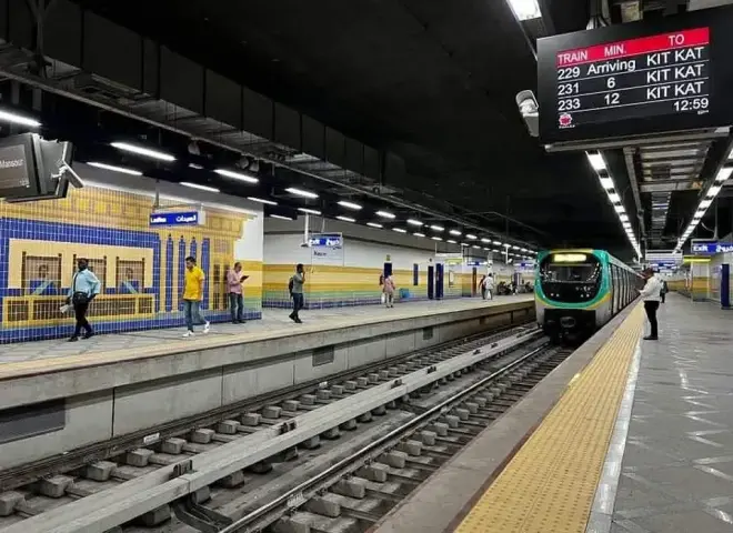 النقل: تفعيل الدفع الإلكتروني بالفيزا في الخط الثالث للمترو والقطار الخفيف اعتبارا من الغد