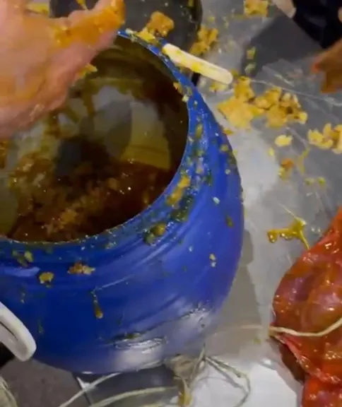 القبض علي راكب بحوزتة 15 كيلو جرام مخدرات بجمارك مطار القاهرة